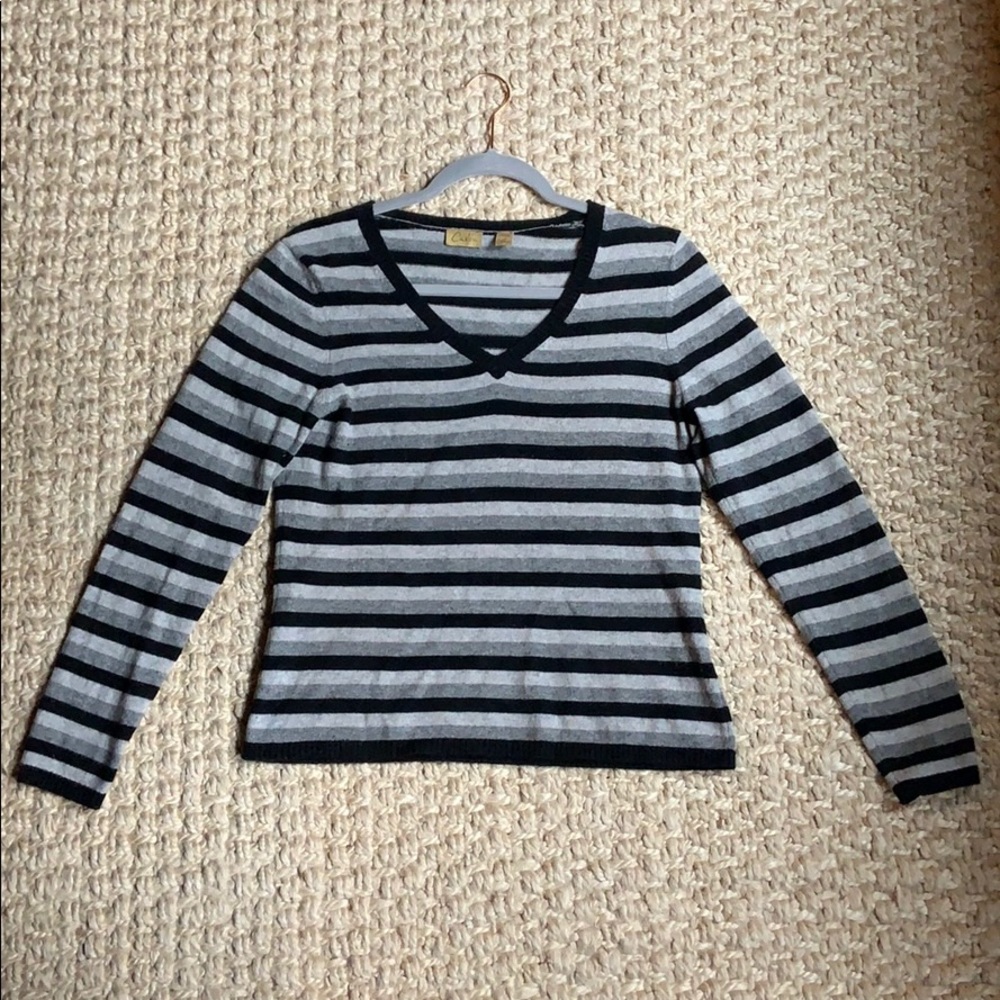 100% Cashmere V-Neck Stripped Sweater